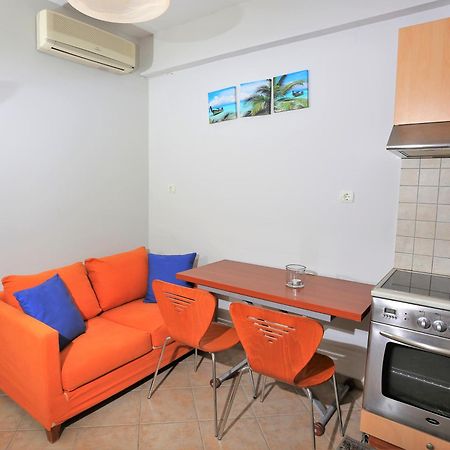 Chrispy Apartments Sívota الغرفة الصورة